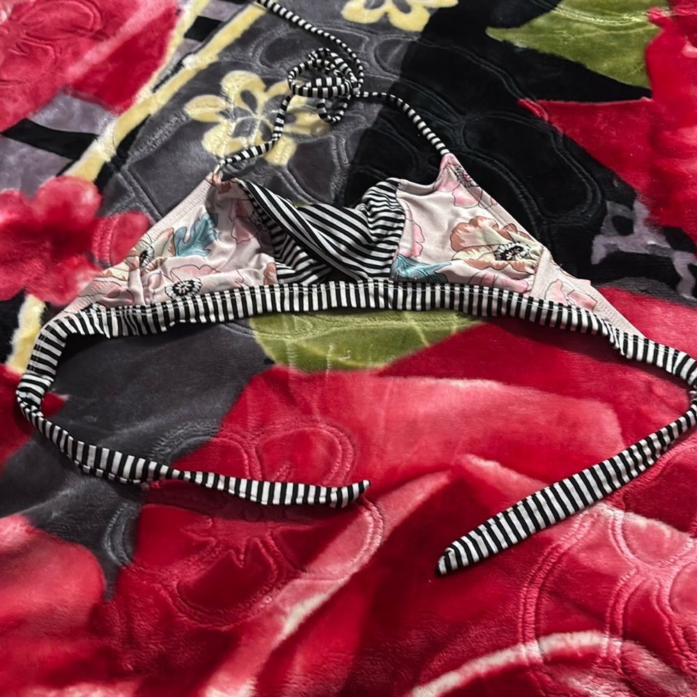 Swimsuit top